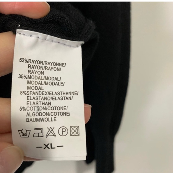 Mickey Mouse Embellished Sweater XL - Picture 14 of 14